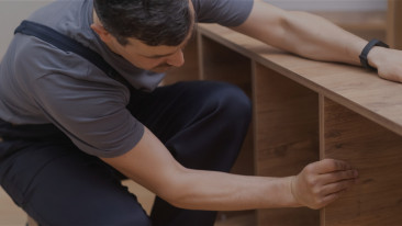 Employees required for the production of wooden pallets